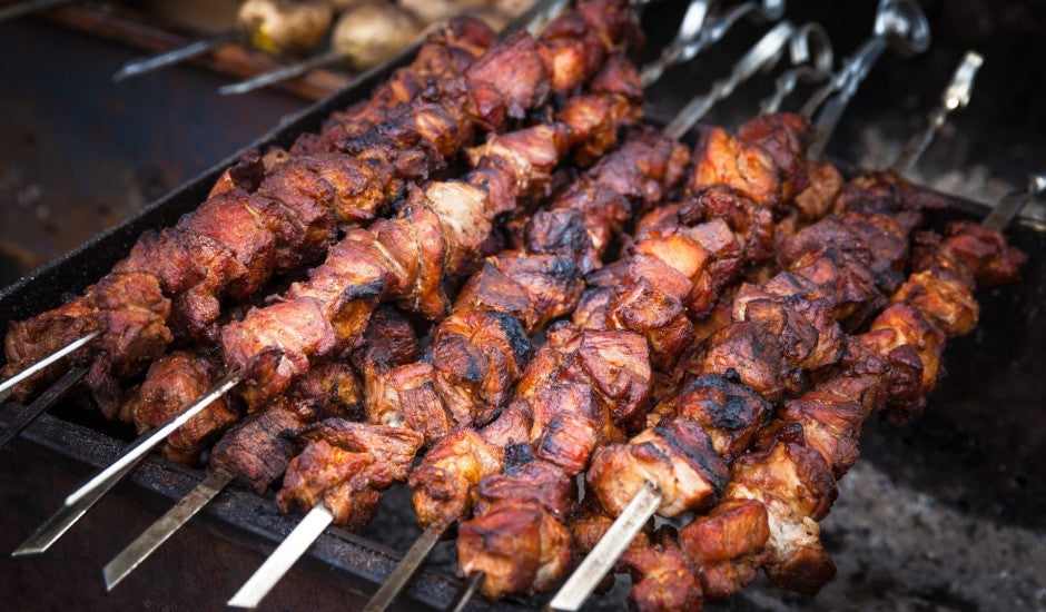 Šašlika receptes 2026 — marinādes, padomi, piedevas